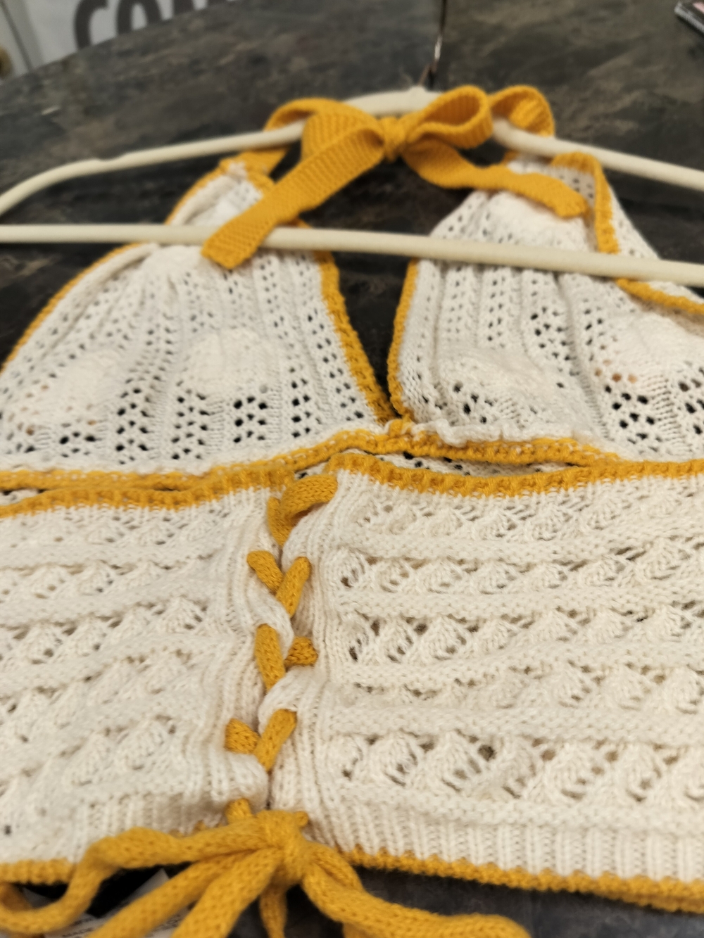 Handmade Crochet Halter Top with Bees & Flowers - Cream & Mustard - Picture 8 of 9